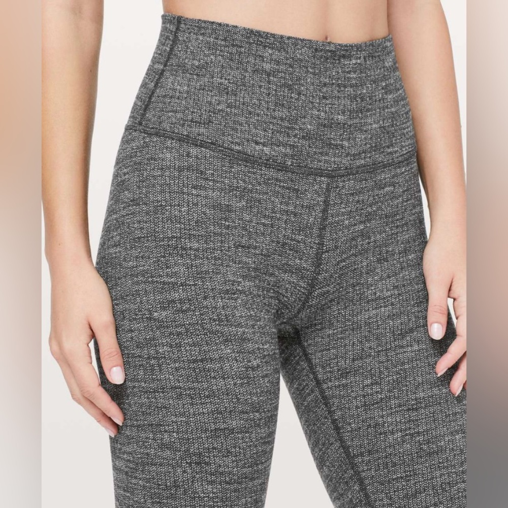Lululemon Wunder Under high rise - size 6 - Luon variegated black heather knit - Picture 2 of 9